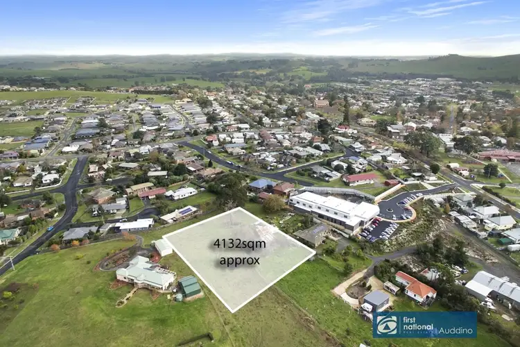 8 Riflebutts Road, Korumburra VIC 3950
