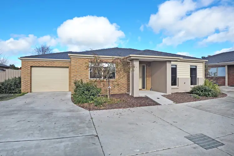 Main view of Homely townhouse listing, 4/17 Hill Street, Sebastopol VIC 3356