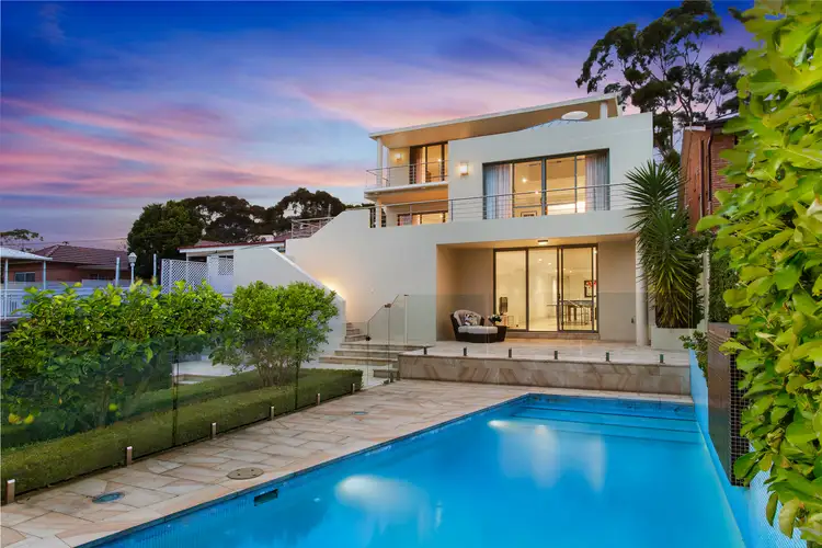 31 Queens Road, Connells Point NSW 2221