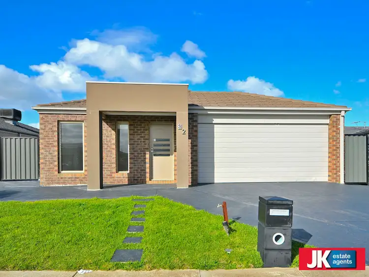 32 Laurence Way, Tarneit VIC 3029