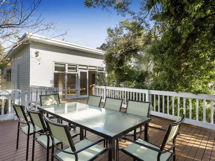 1 Orcades Avenue, Rye VIC 3941