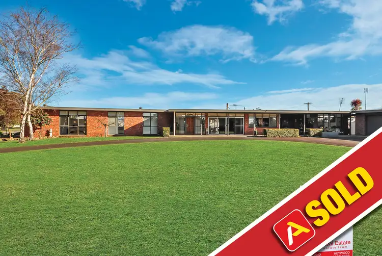 10 Barclay Street, Heywood VIC 3304