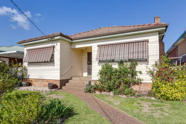 7 Milton Street, Beresfield NSW 2322
