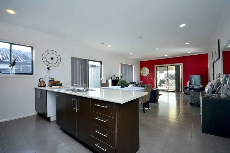 Seventh view of Homely house listing, 6 Clayton Road, Craigieburn VIC 3064
