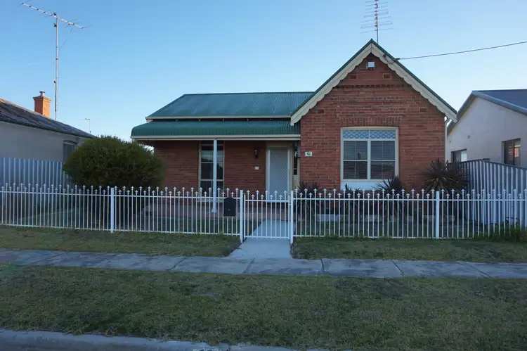 10 Upper Sterne Street, Goulburn NSW 2580