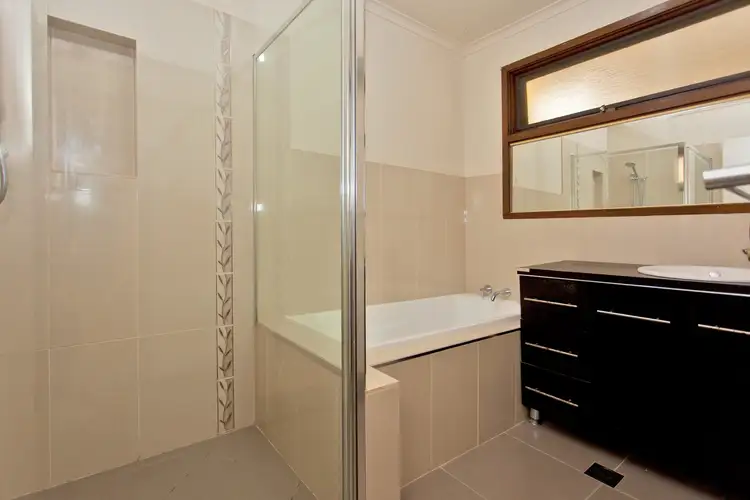 Seventh view of Homely house listing, 544 Hawkins Court, Lavington NSW 2641