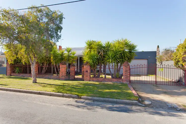 1004 Wewak Street, North Albury NSW 2640