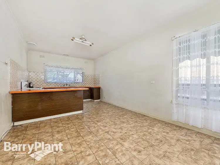 Fourth view of Homely house listing, 6 Manfred Avenue, St Albans VIC 3021