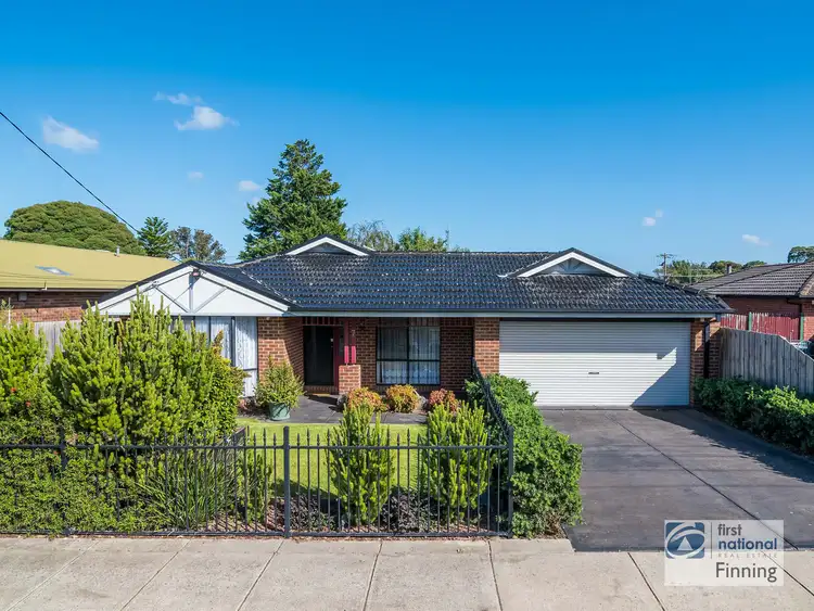 7 Lillian Street, Cranbourne VIC 3977