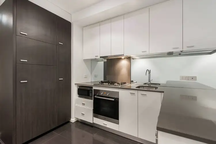 Third view of Homely apartment listing, 7/17 Robe Street, St Kilda VIC 3182
