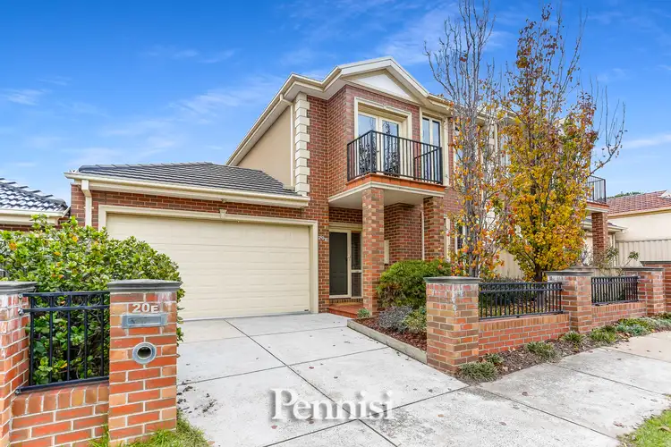 20E Loch Crescent, Strathmore VIC 3041