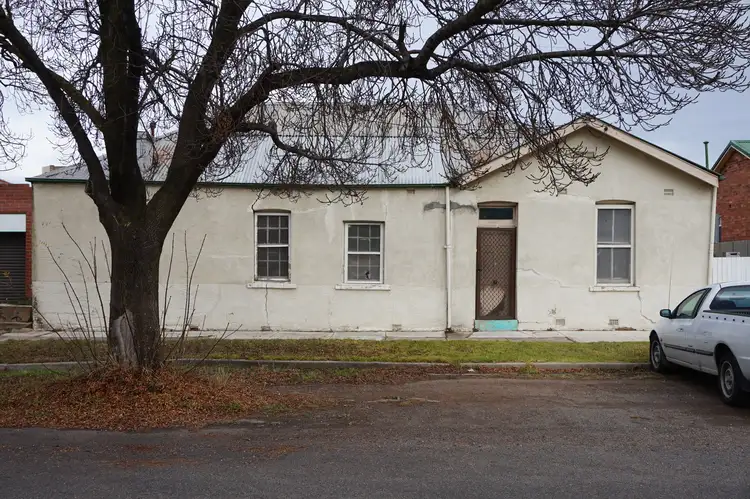 8 Upper Sterne Street, Goulburn NSW 2580