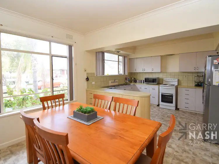Second view of Homely house listing, 10 Taylor Street, Wangaratta VIC 3677