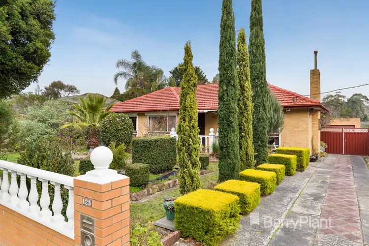 123 Esther Crescent, Mooroolbark VIC 3138
