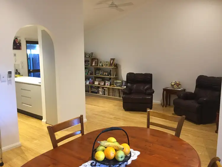 5/3 Holland Street, Bargara QLD 4670