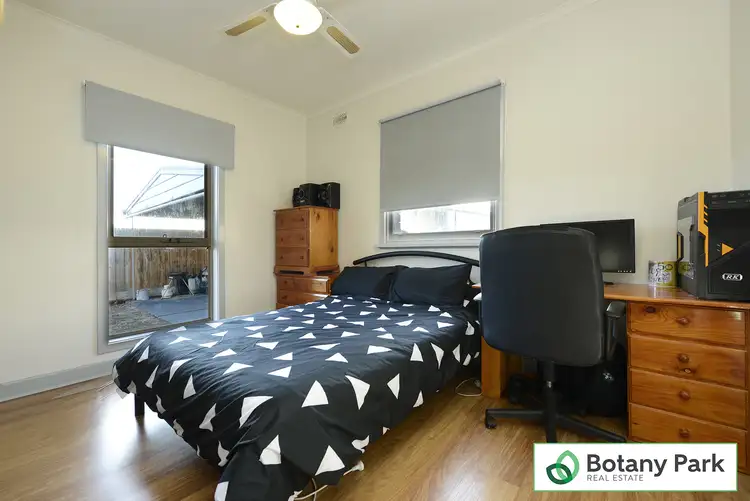 Seventh view of Homely house listing, 8 Eucalyptus Walk, Carrum Downs VIC 3201