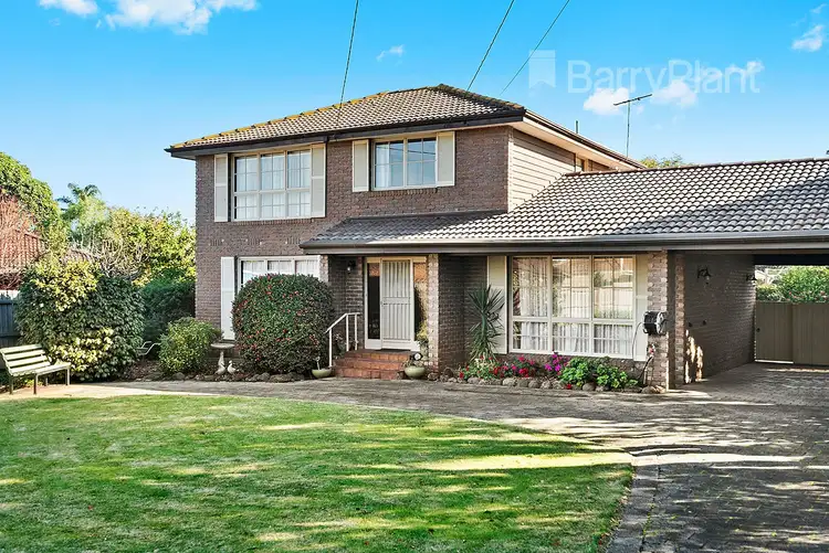 2 Mandorah Court, Oakleigh South VIC 3167