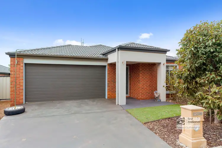 5 Eaglewood Way, California Gully VIC 3556