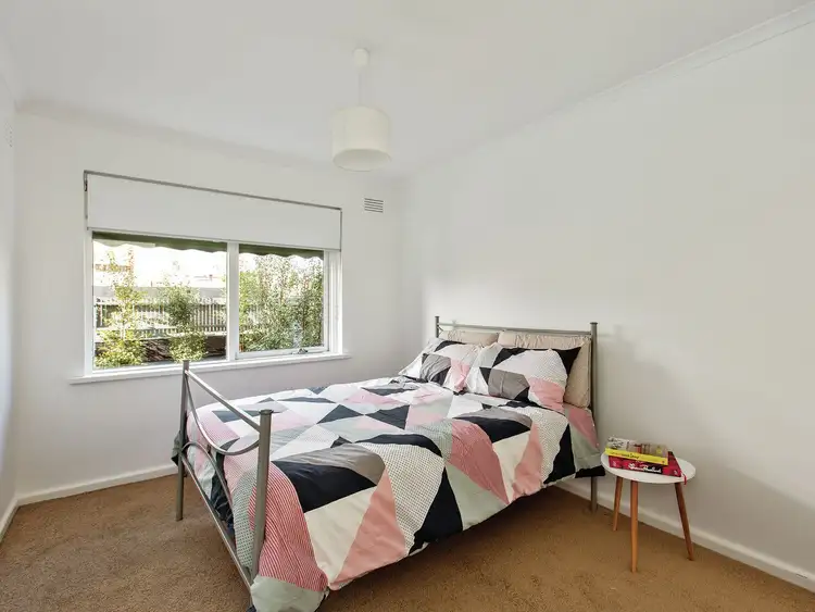 Fifth view of Homely apartment listing, 2/76 Type Street, Richmond VIC 3121