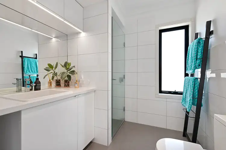 Fifth view of Homely apartment listing, 2/4 Rex Avenue, Alphington VIC 3078