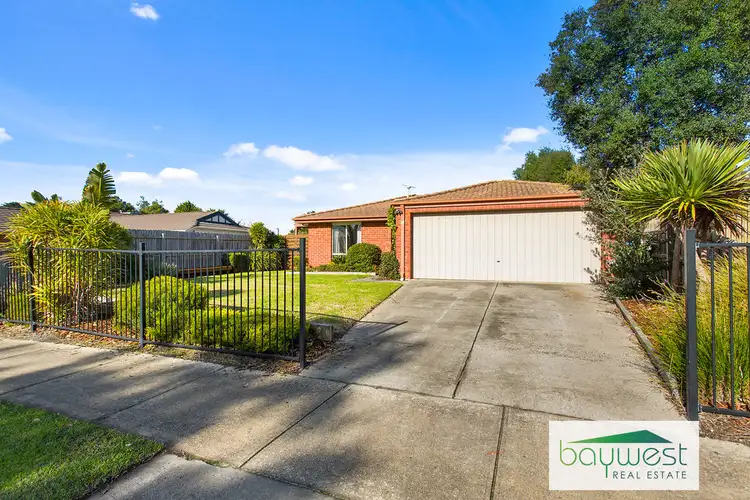 34 Michelle Drive, Hastings VIC 3915