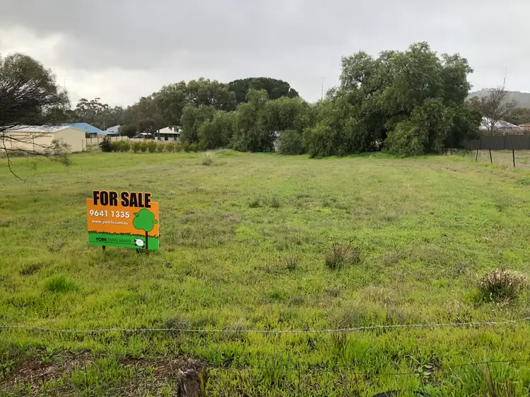 82 Georgiana Street, York WA 6302