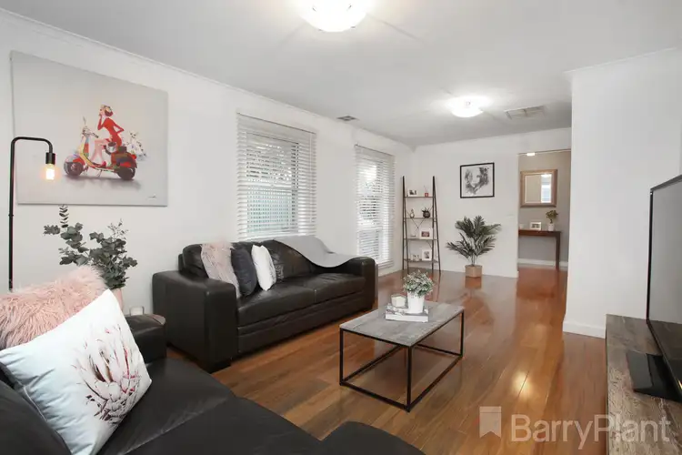 Fifth view of Homely house listing, 7 Dooen Court, Westmeadows VIC 3049
