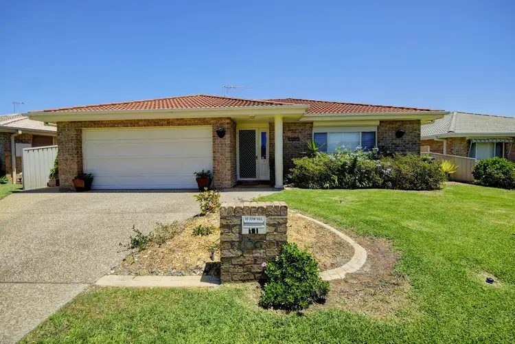 11 Caleyi Cr, Tuncurry NSW 2428
