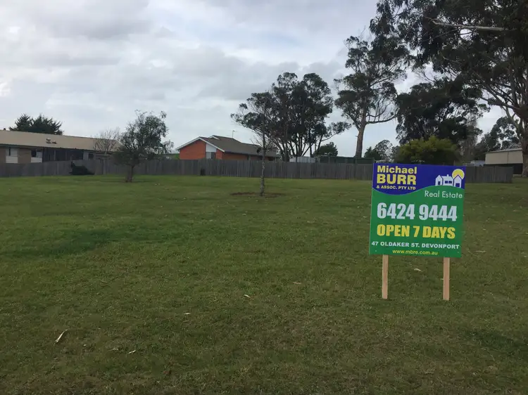 35 Loane Avenue, East Devonport TAS 7310