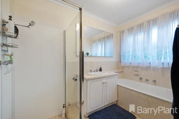 Seventh view of Homely house listing, 2 Littler Court, Altona Meadows VIC 3028