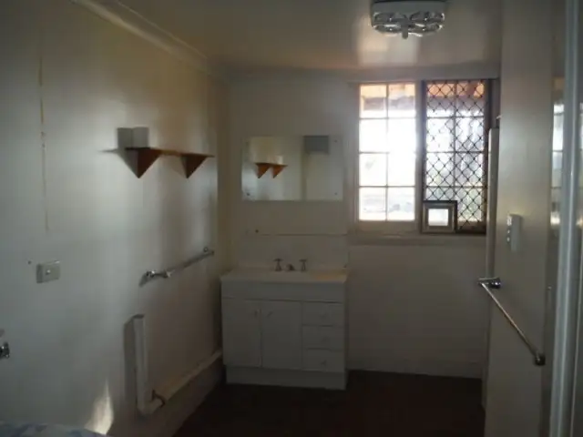 Sixth view of Homely house listing, 2 Redmile Road, York WA 6302