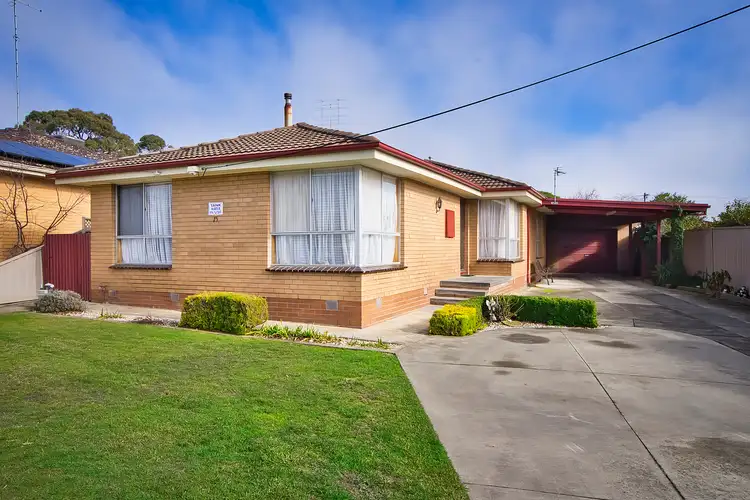 15 Montgomery Street, Wendouree VIC 3355