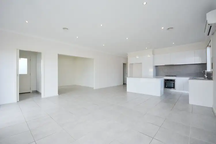 Third view of Homely house listing, 7 Violet Place, Craigieburn VIC 3064