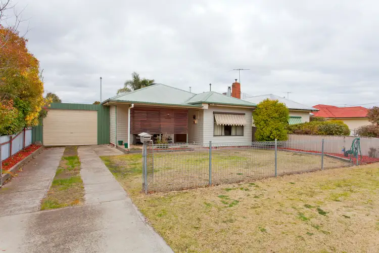 1066 Tobruk Street, North Albury NSW 2640