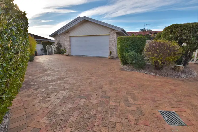 3/6a Wallamba Close, Tuncurry NSW 2428