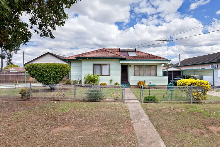 4 Kenny Ave, St Marys NSW 2760