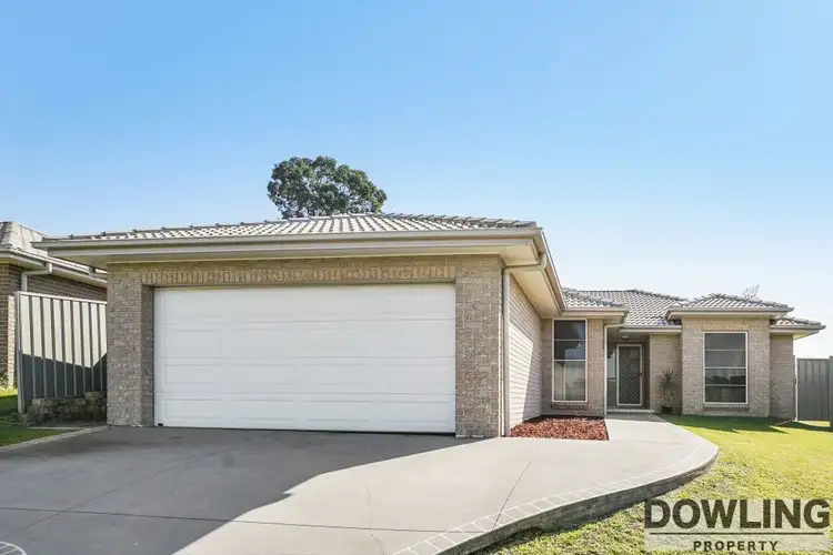 4 Foveaux Street, Cameron Park NSW 2285