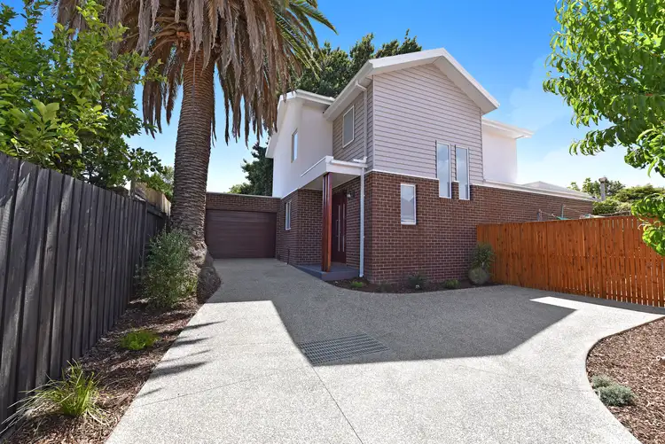 2/339 Waverley Road, Malvern East VIC 3145