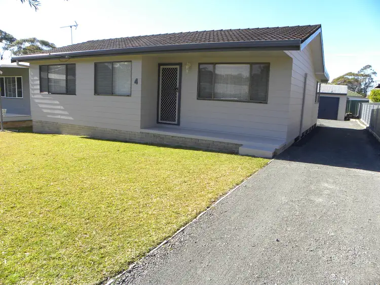 4 Wildwood Avenue, Sussex Inlet NSW 2540