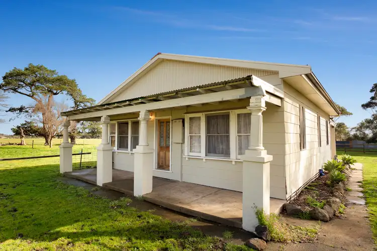 110 Cobden-Terang Road, Cobden VIC 3266