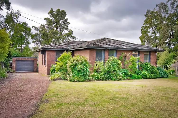 10 Ashley Grove, Mount Helen VIC 3350