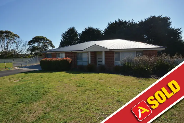 8 Seacliff Place, Portland VIC 3305