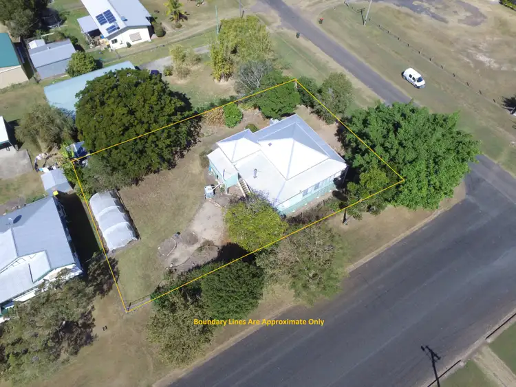 Second view of Homely house listing, 7 Hunter Street, Torbanlea QLD 4662