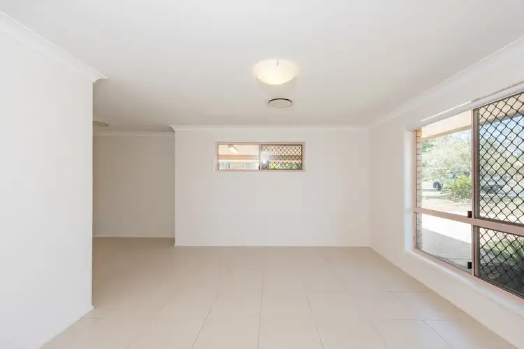 Second view of Homely house listing, 5 Murray Court, Kalkie QLD 4670