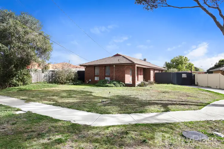 3 Jindara Court, Gladstone Park VIC 3043