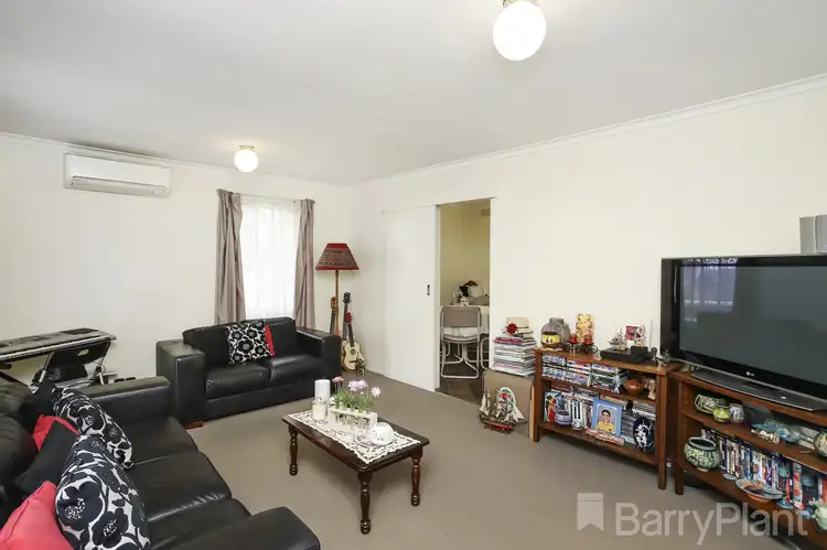 Third view of Homely house listing, 3 Jindara Court, Gladstone Park VIC 3043