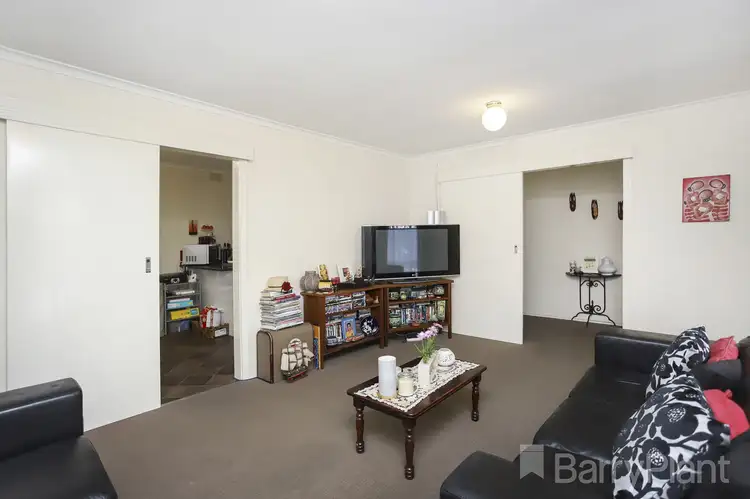 Fourth view of Homely house listing, 3 Jindara Court, Gladstone Park VIC 3043