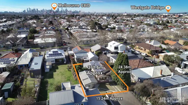 Second view of Homely house listing, 8 Oscar Street, Seddon VIC 3011