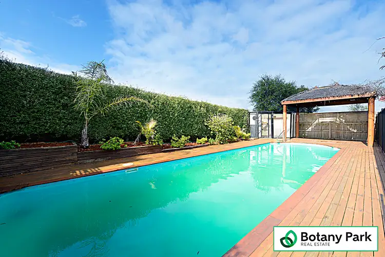 9 Veronica Drive, Skye VIC 3977