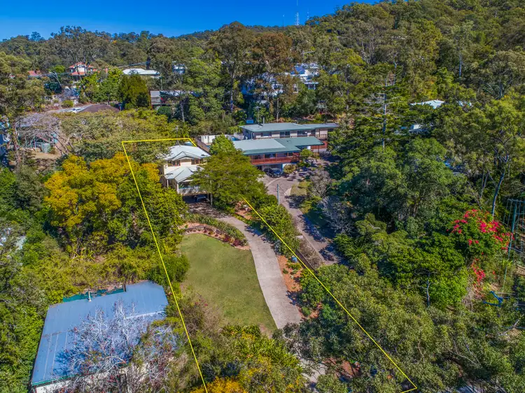 56 Barnett Road, Bardon QLD 4065